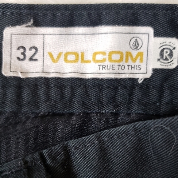 Volcom Frickin Black Chino Shorts-Size 32 - Picture 10 of 12